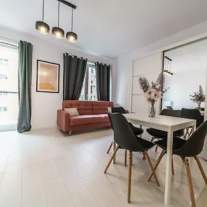  Apartament Cozy And Spacious-golden Apartment-city Center&s42