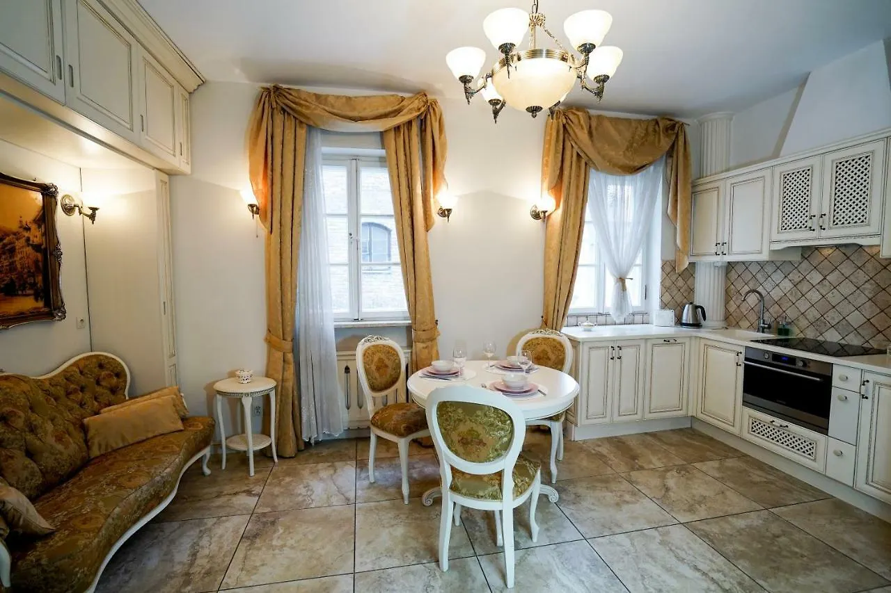 Empire Apartment Warszawa