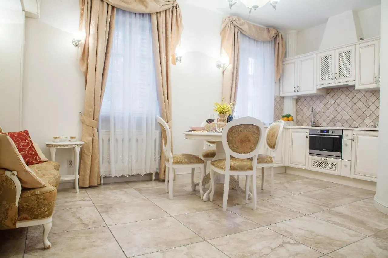 Empire Apartment Warszawa
